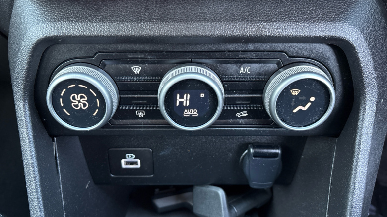 Dacia Jogger 1.0 TCe Extreme SE 5dr Petrol Estate